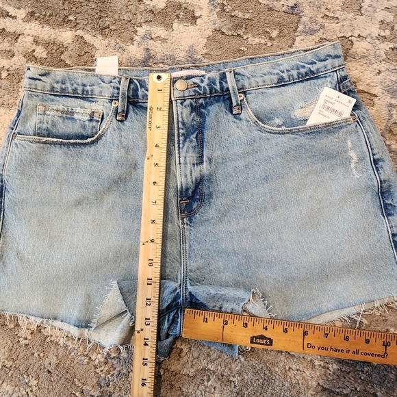NWT Good American '90s High Waist Denim Shorts. Women's size 12. - Picture 15 of 16